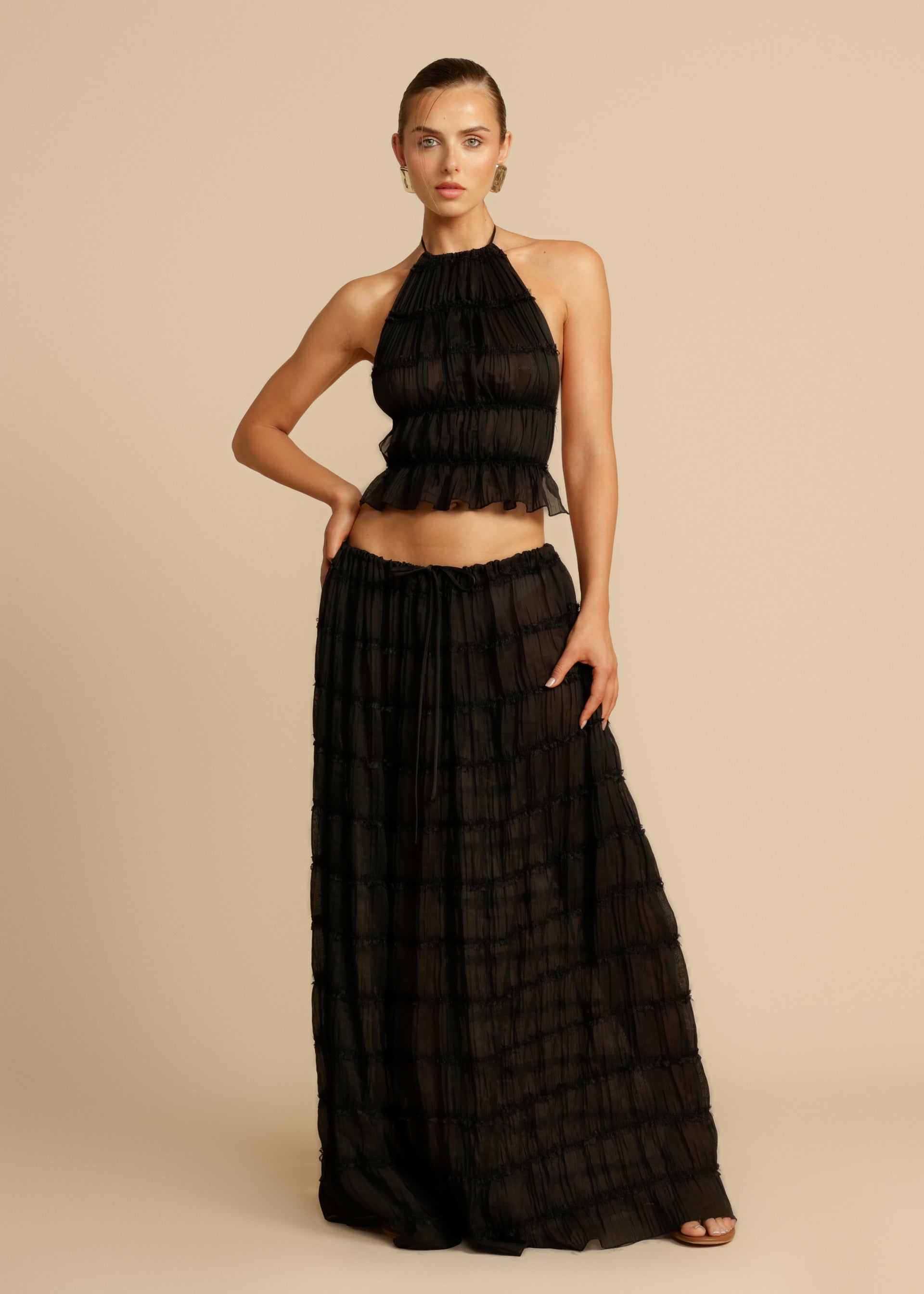 5.7 JULIETTE BLACK 06 a9ff7632 ee42 42f8 9f34 a41442ebacbe