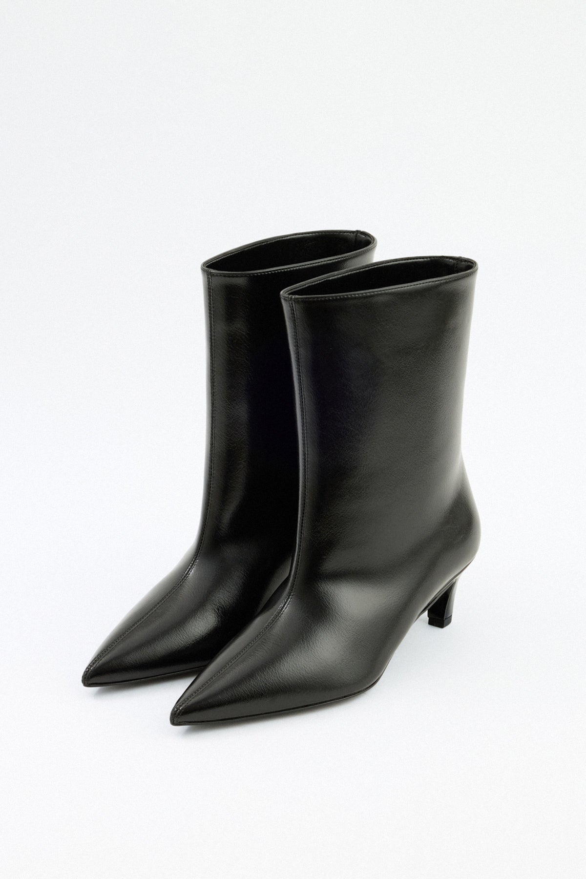 Ankle boots 15